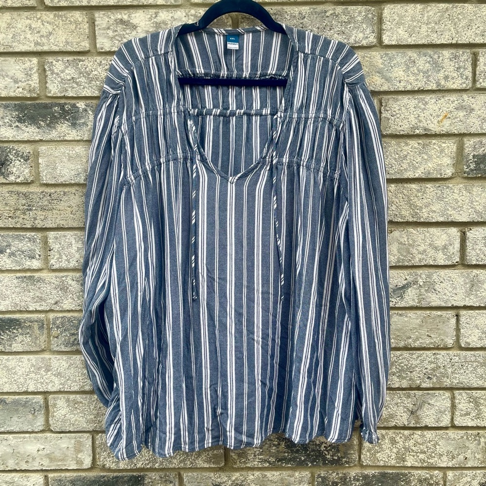 EIC XXL Blue & White Striped Lightweight Long Sleeve Casual top - Old Navy